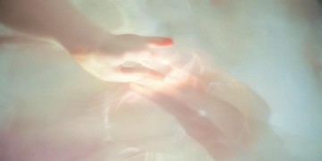 想触摸你的脸颊究竟是哪首歌？