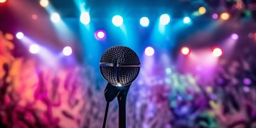 女生喊麦黄家驹的歌究竟叫什么？